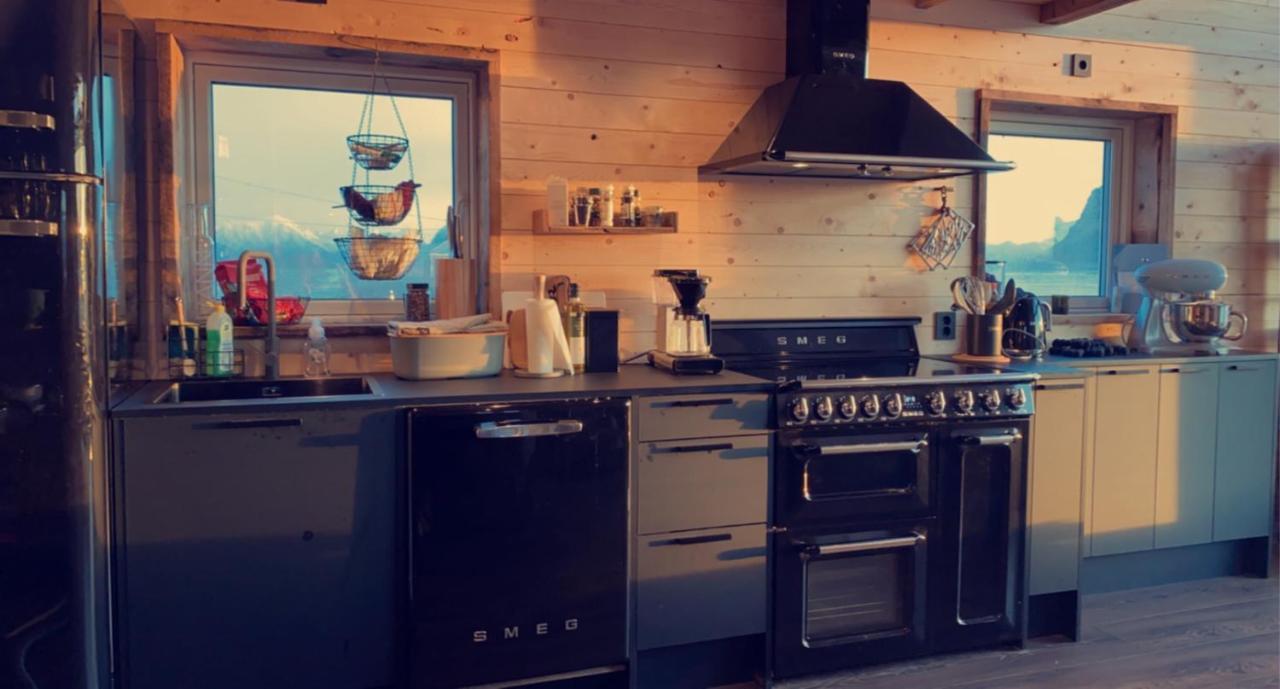 Unique Barnhouse In Amazing Gimsoy In Lofoten Saupstad  Bagian luar foto